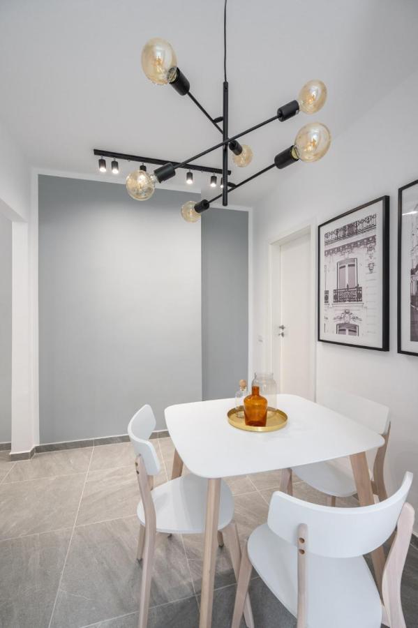 Relax Apartament In Piata Universitatii بوخارست المظهر الخارجي الصورة