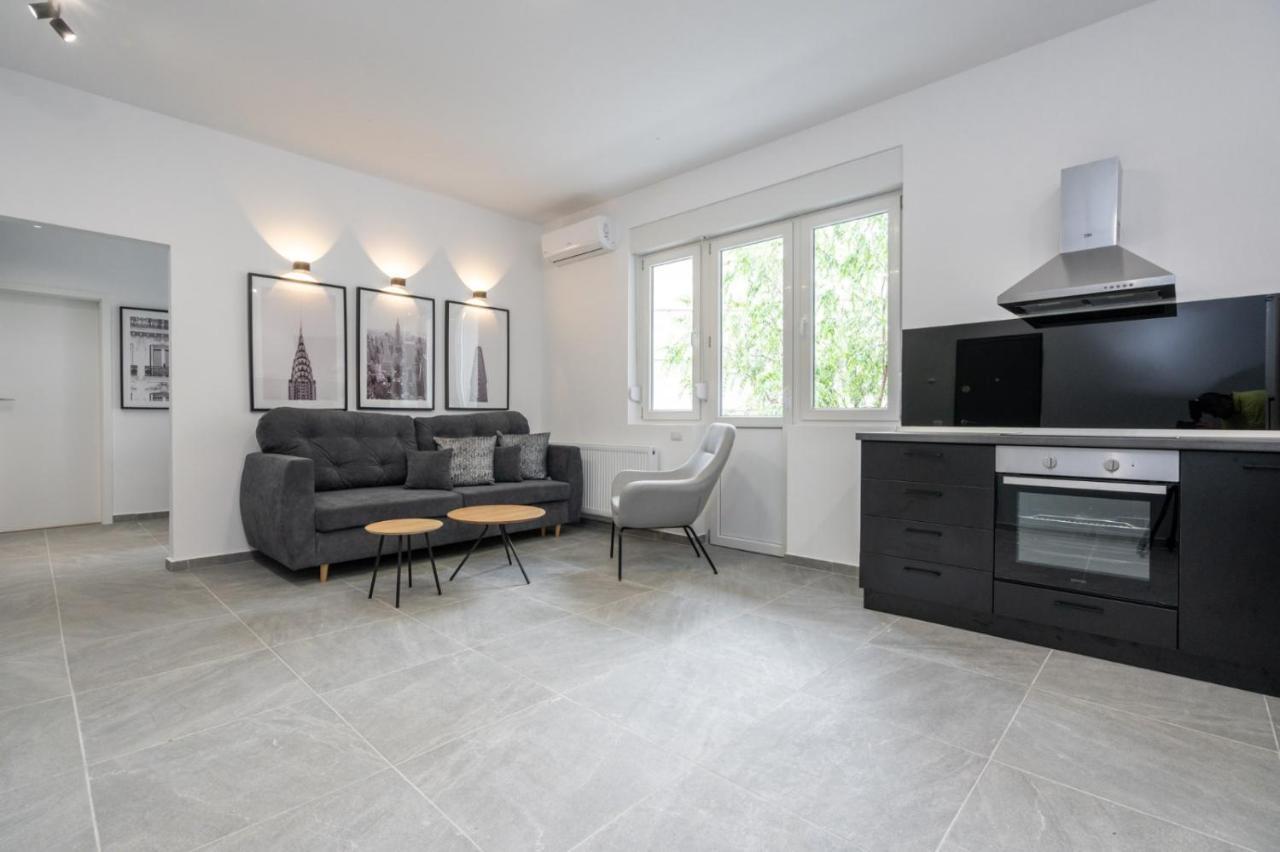 Relax Apartament In Piata Universitatii بوخارست المظهر الخارجي الصورة