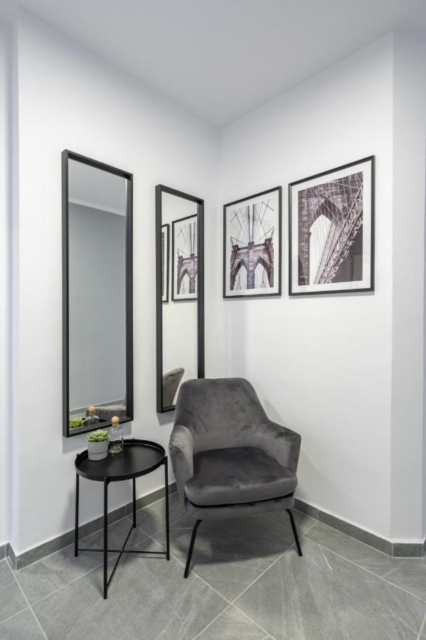 Relax Apartament In Piata Universitatii بوخارست المظهر الخارجي الصورة