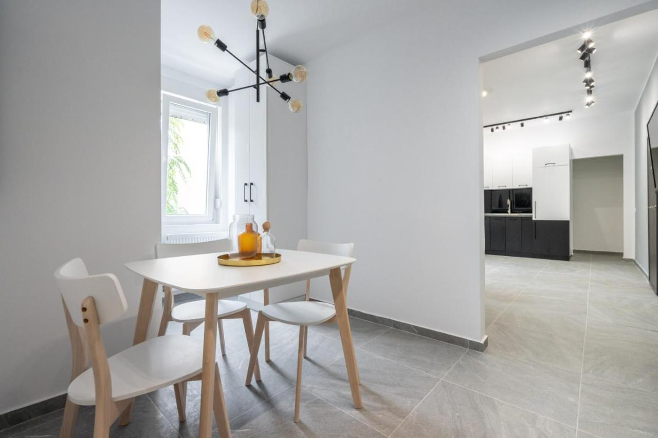 Relax Apartament In Piata Universitatii بوخارست المظهر الخارجي الصورة