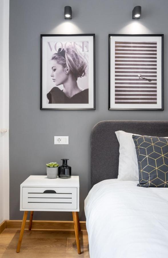 Relax Apartament In Piata Universitatii بوخارست المظهر الخارجي الصورة
